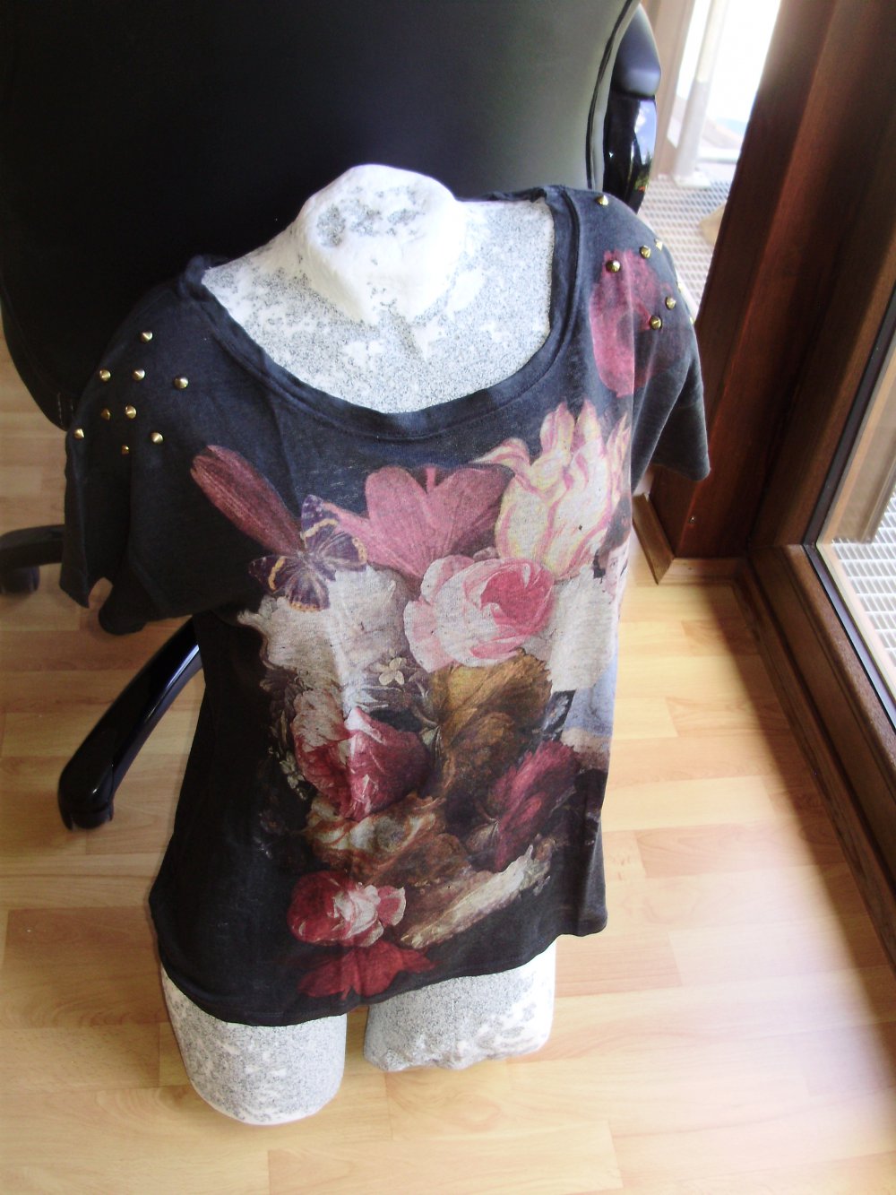 zara Shirt braun romantischer Print Nieten oversize Gr M