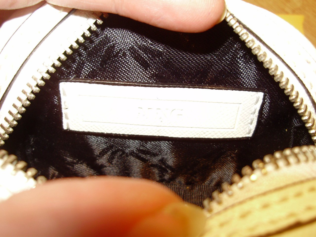 Mango süße kleine Tasche weiß Henkel wie neu