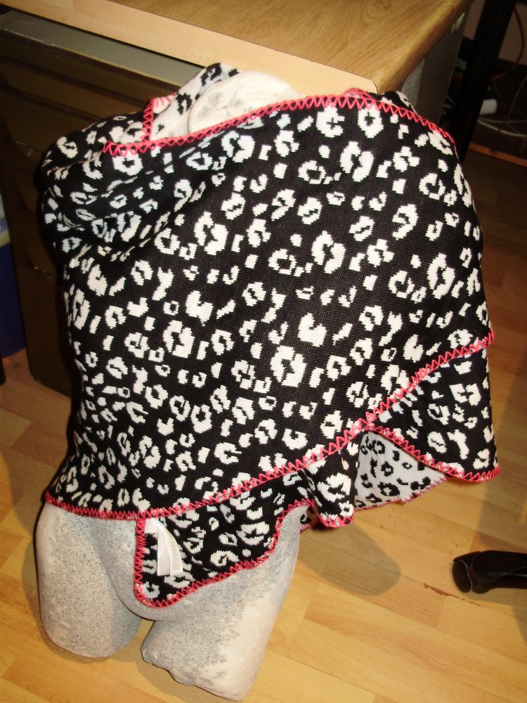 Accessoires Dreieckstuch Strick Leo beidseitig verwendbar