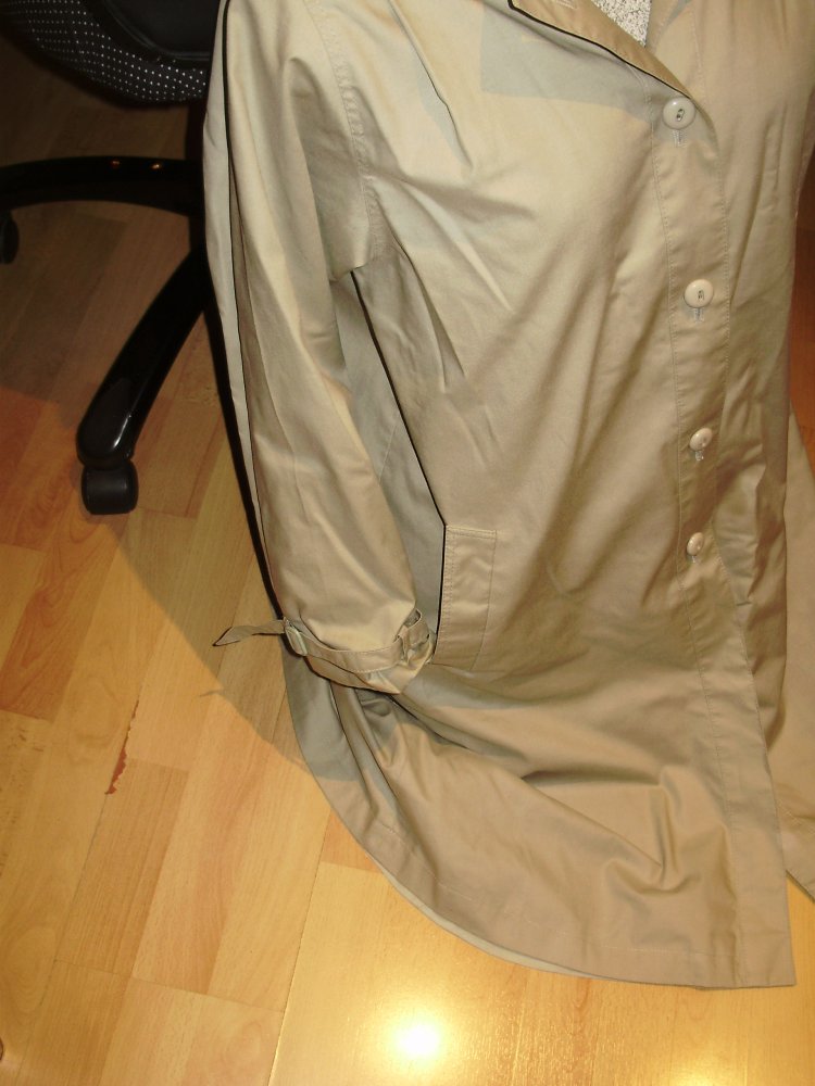 Trench beige Kapuze abtrennbar Gr 38/ 40
