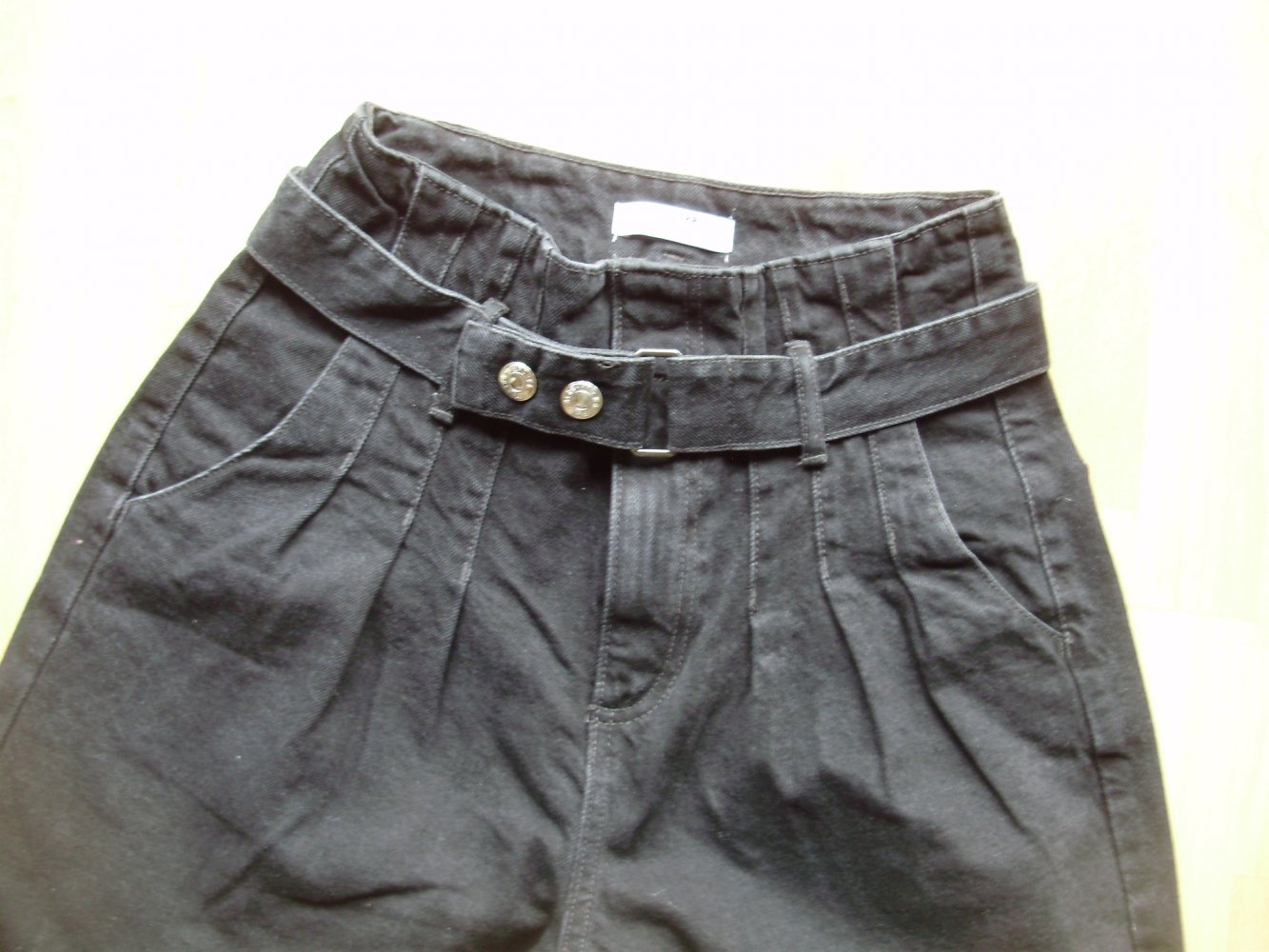 Bershka Jeans weit schwarz Gürtel 38