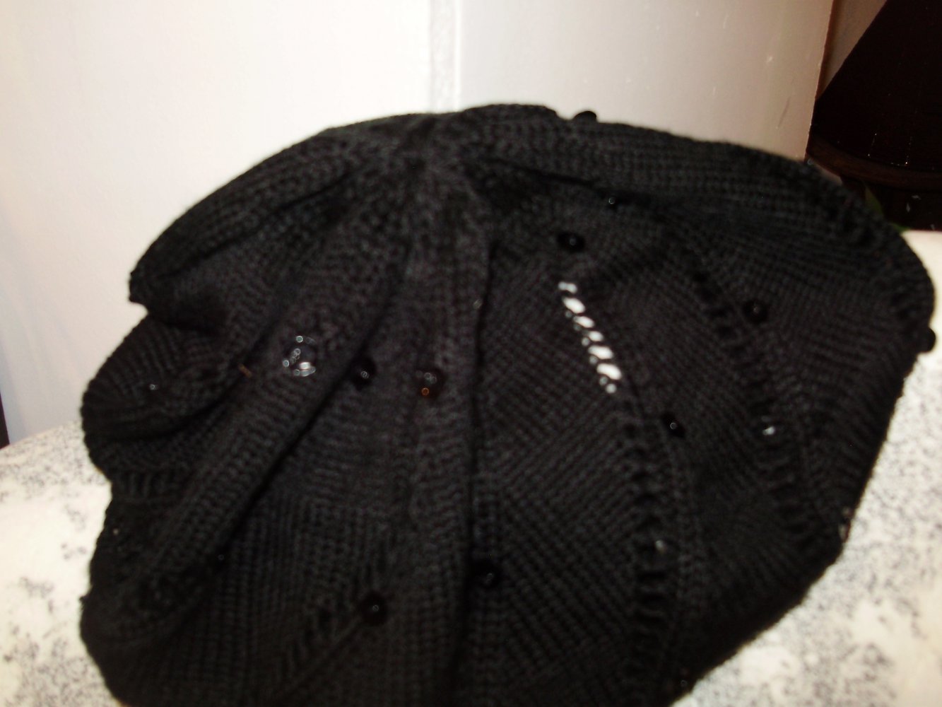 s. oliver Mütze schwarz Lochmusterstreifen + Pailletten NEU