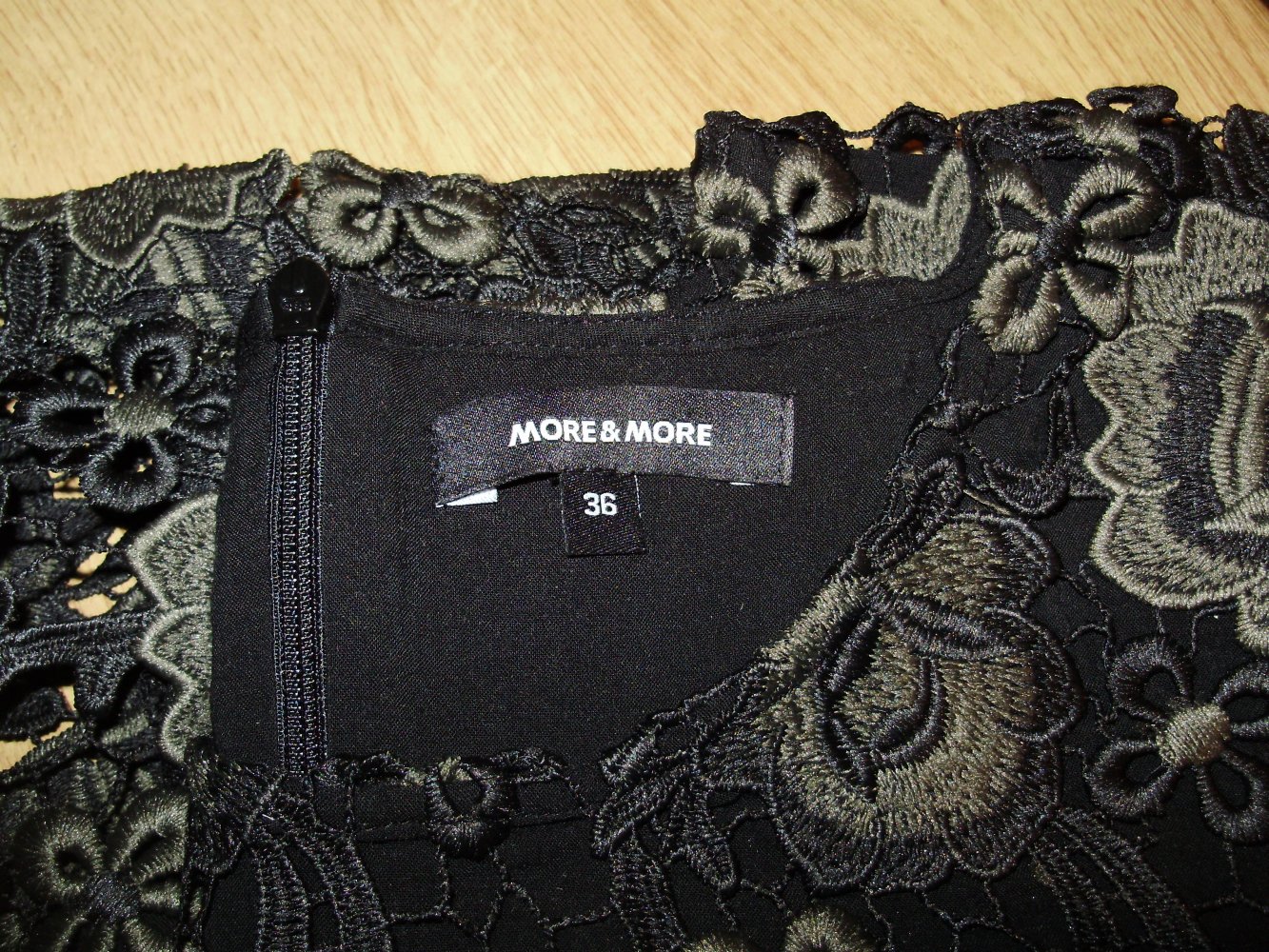 More & More Kleid schwarz khaki Spitze 36 wie neu