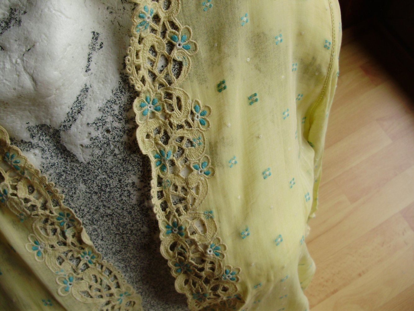 Bluse gelb Spitze bestickt S