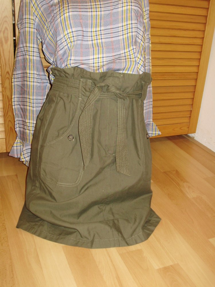 Promod Rock knielang khaki ausgefallen S M