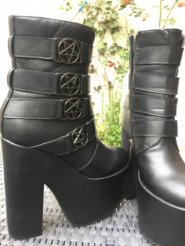 Killstar Plateau Stiefeletten „Nancy“ neu Gr. 37
