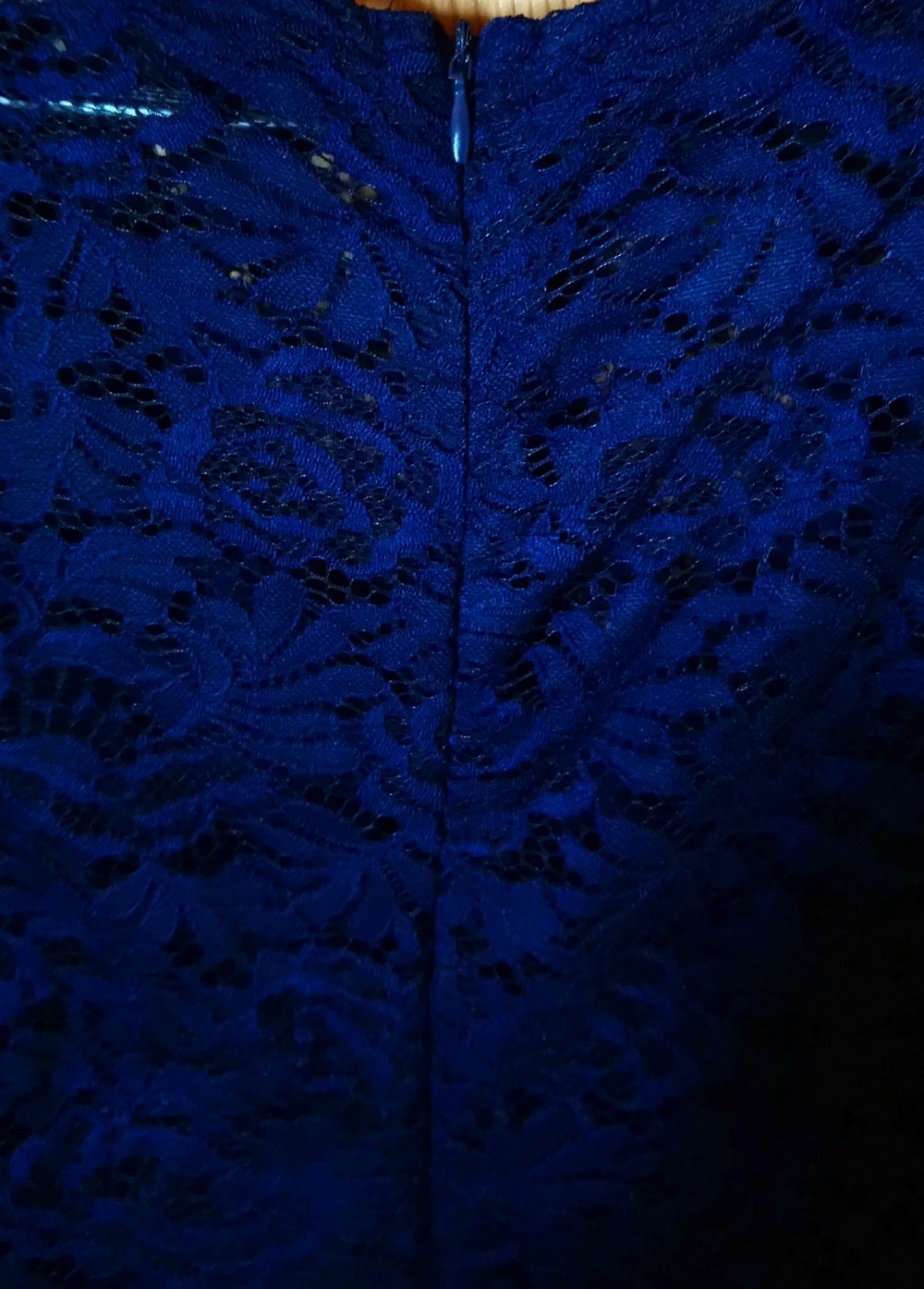 Blaues Spitzenkleid 