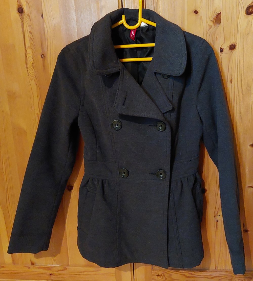 Grauer Mantel petite