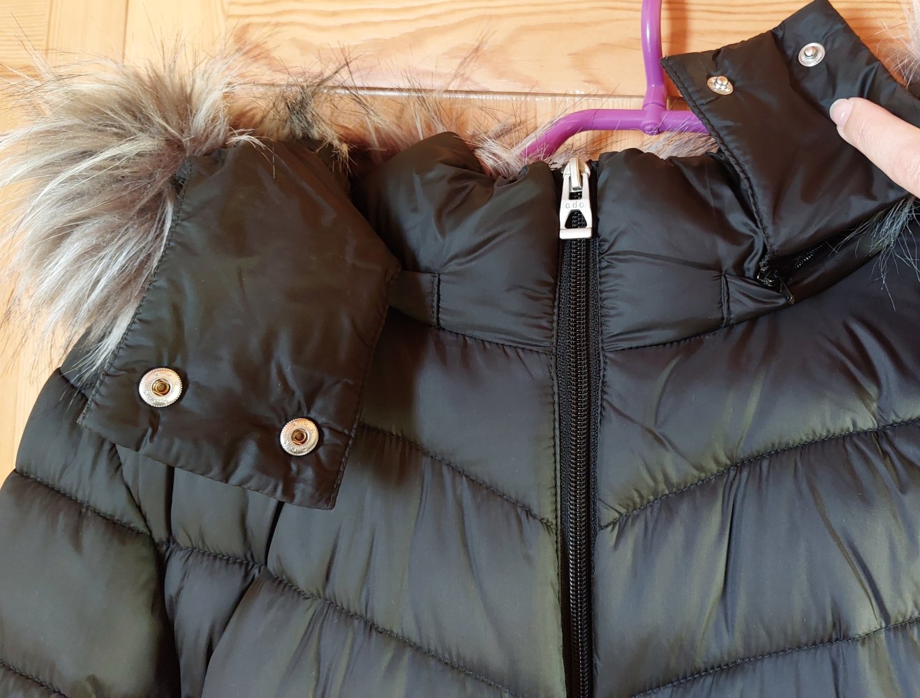 Schwarze Winterjacke