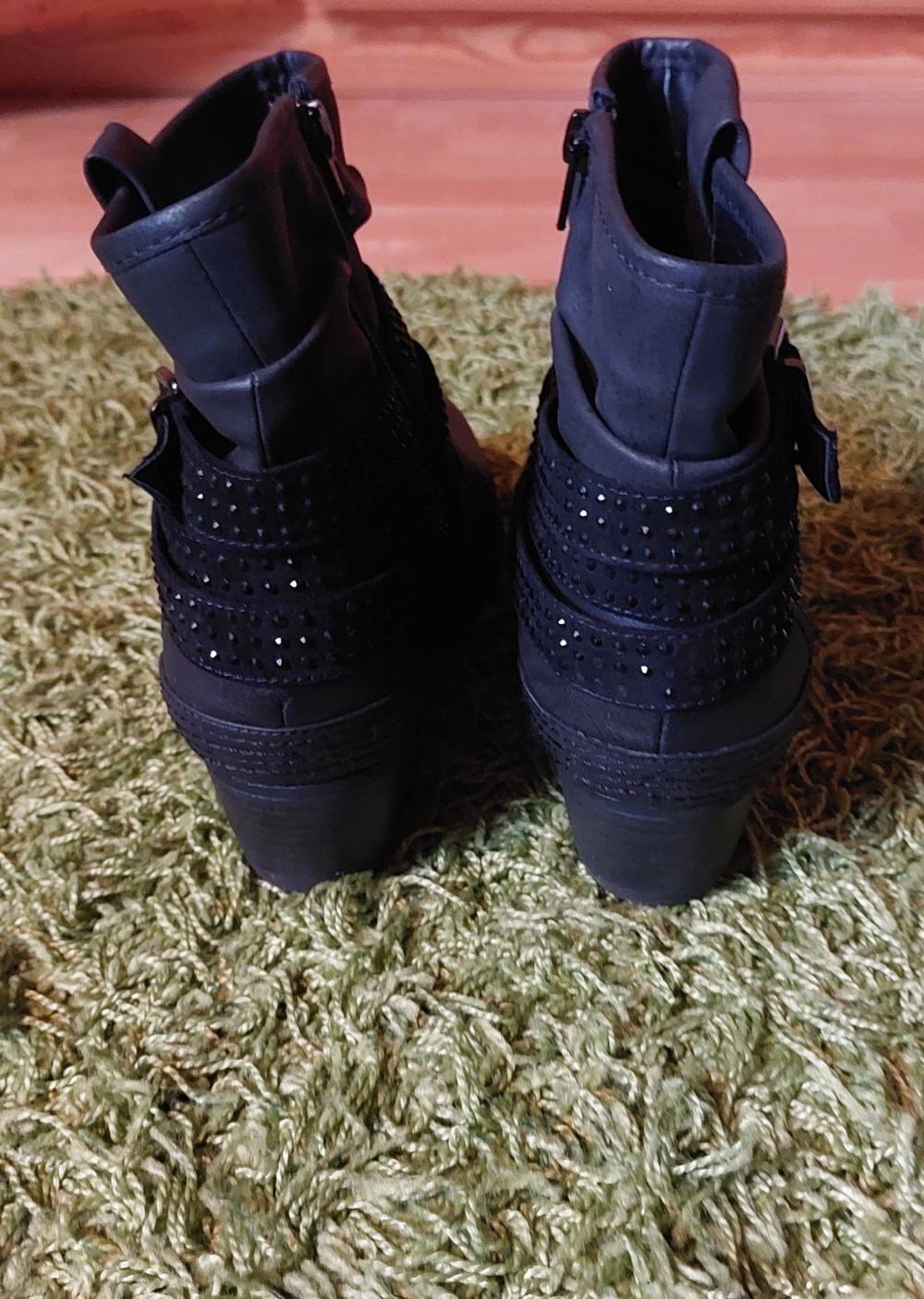 Schwarze Stiefeletten 