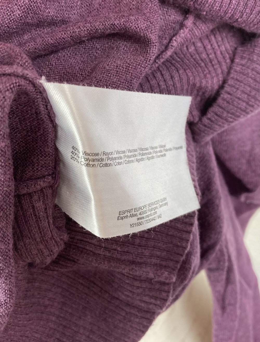 Esprit langer Pullover lila