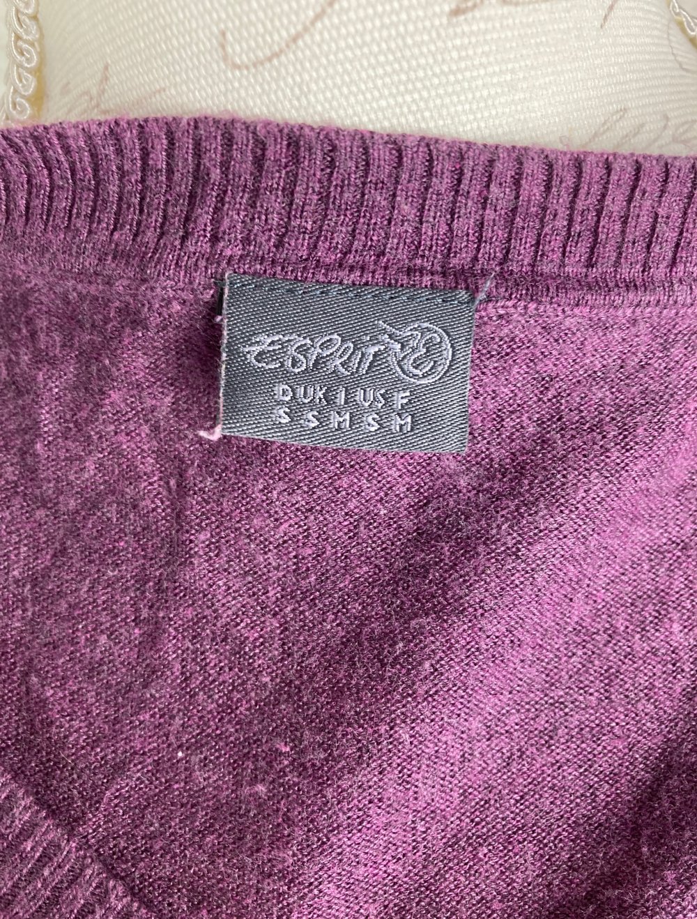 Esprit langer Pullover lila