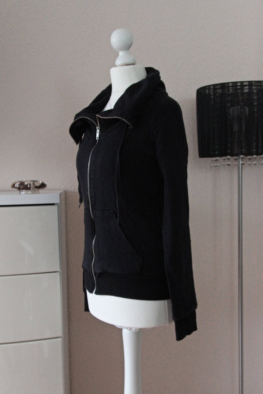 Schöne etwas dickere Strickjacke