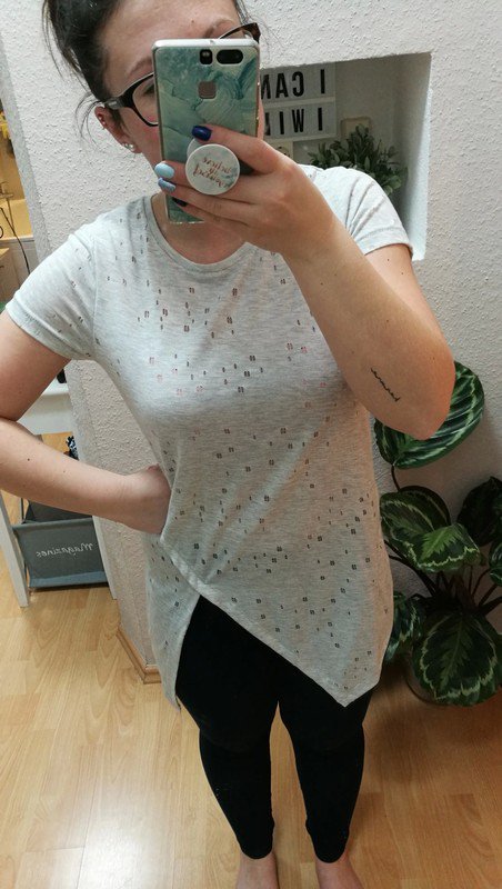 CutOut Asymmetrisches Shirt