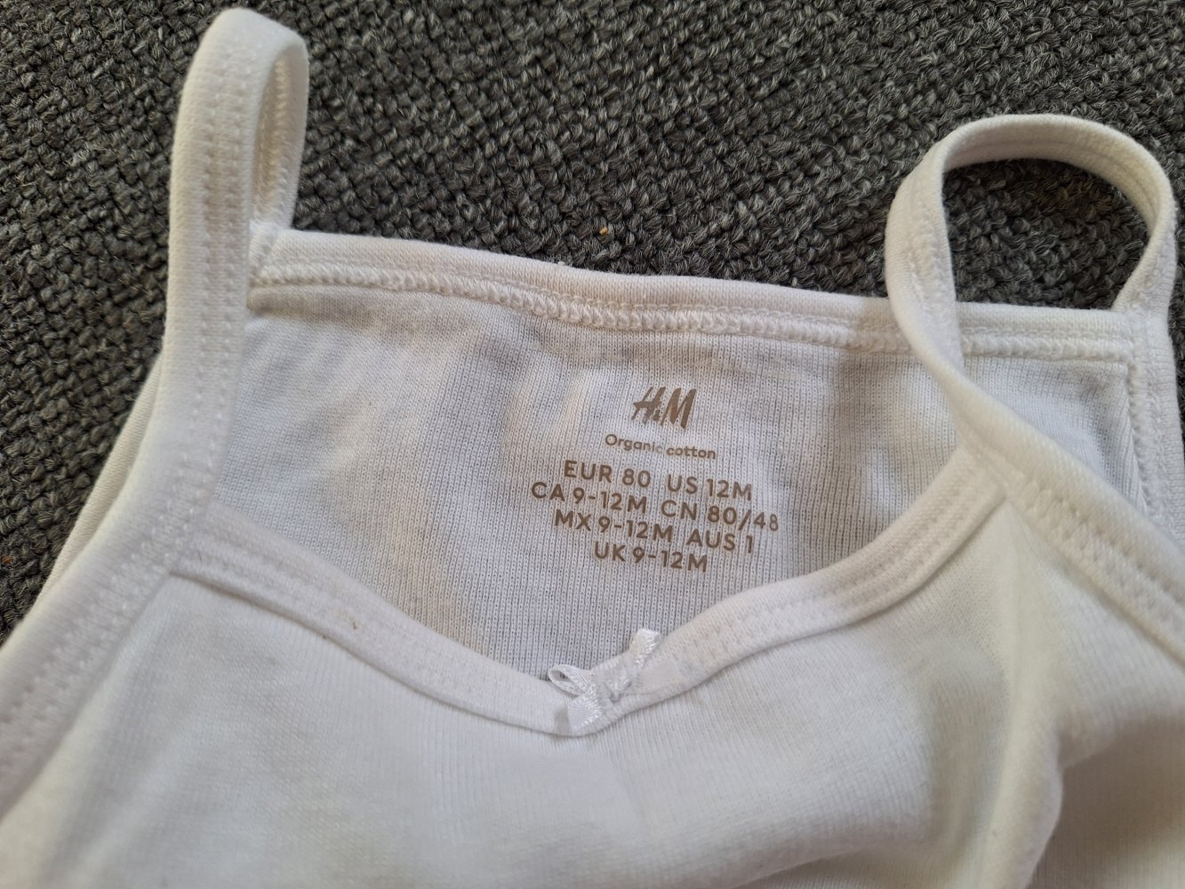 Weißer basic Body mit Spaghettiträgern Gr. 80