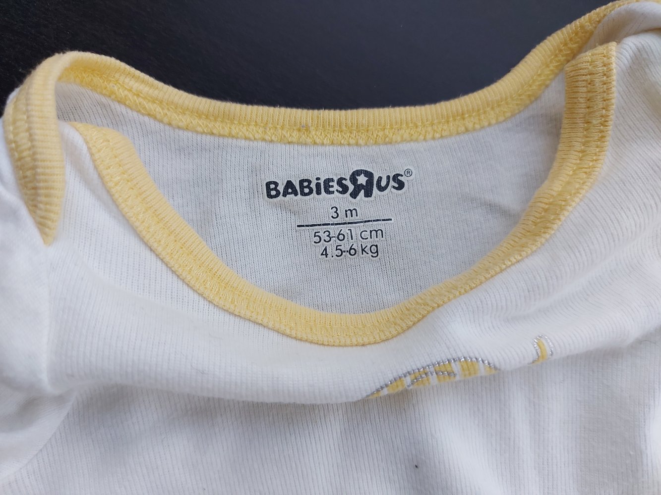 Weiß-gelber Kurzarmbody mit Elefant, Gr. 56 unisex geschlechtsneutral