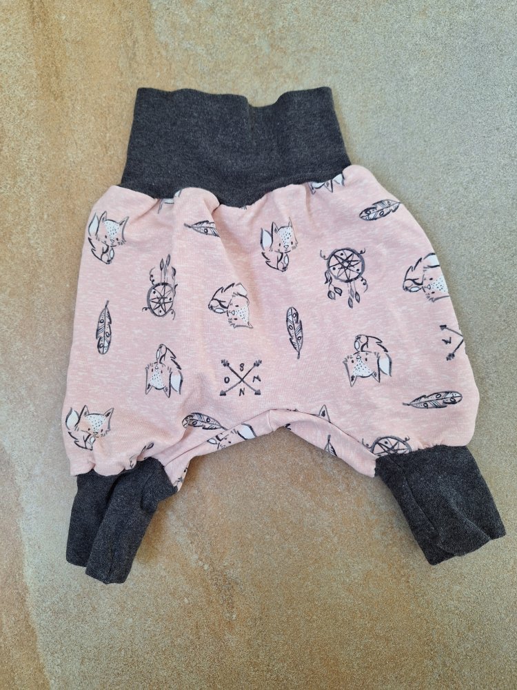 Bequeme rosa Pumphose mit breitem Bund