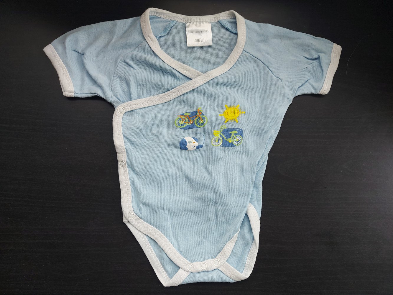 hellblauer Kurzarmbody Wickelbody Gr. 50-56