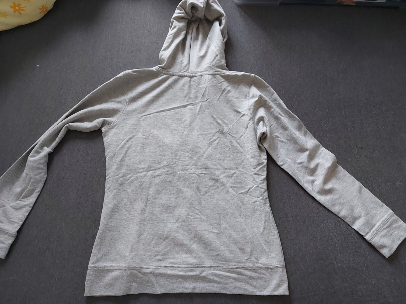 langärmliger grauer Kapuzenpulli, Gr. M Midwest 82