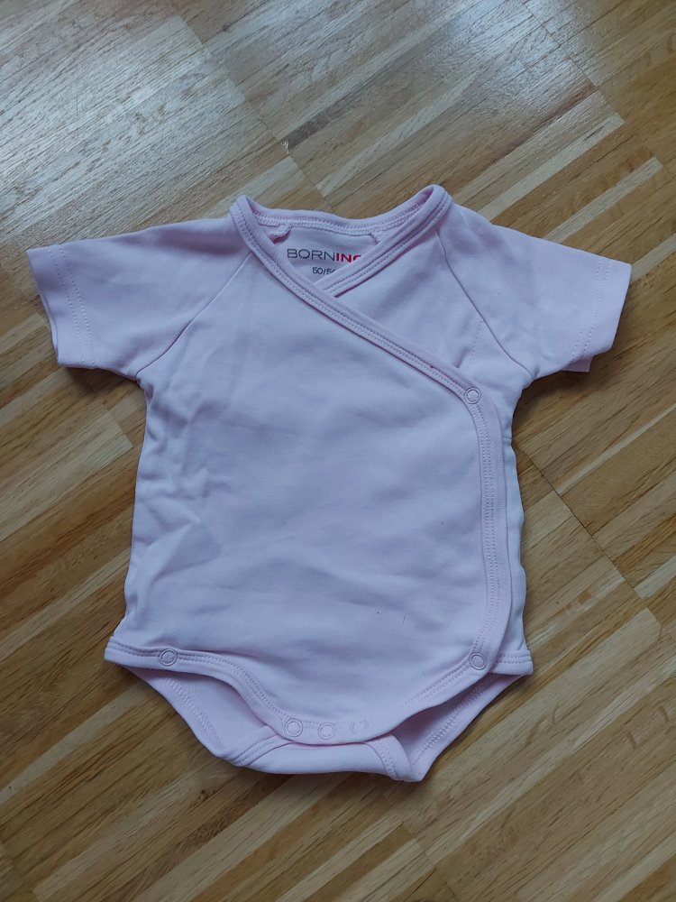 rosa Kurzarmbody mit Wickelschnitt Gr. 50/56 Wickelbody