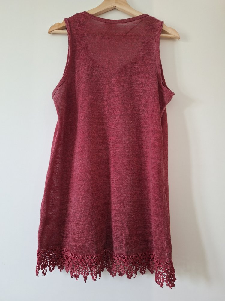 Schönes weinrotes Fransentop Gr. M
