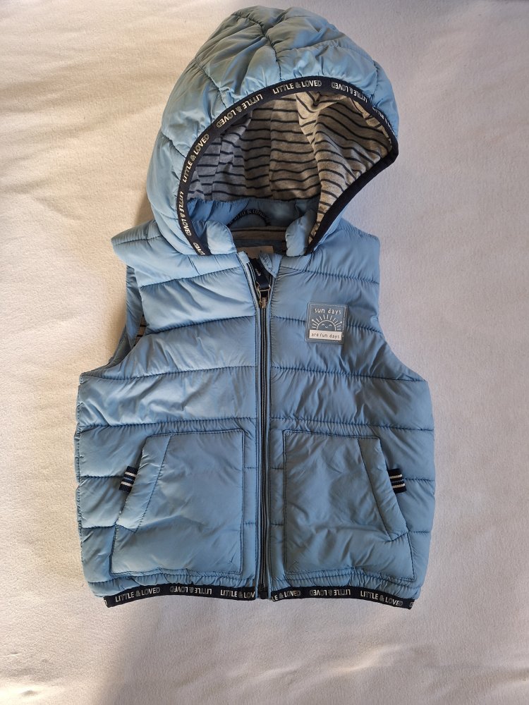 hellblaue Steppweste mit Kapuze und Reißverschluss, Gr. 92 Übergangsjacke