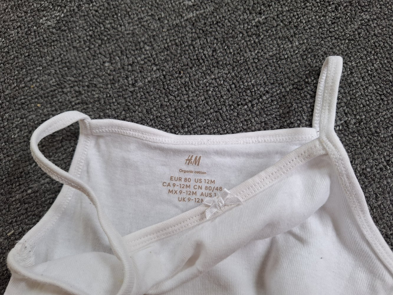 Weißer basic Body mit Spaghettiträgern Gr. 80