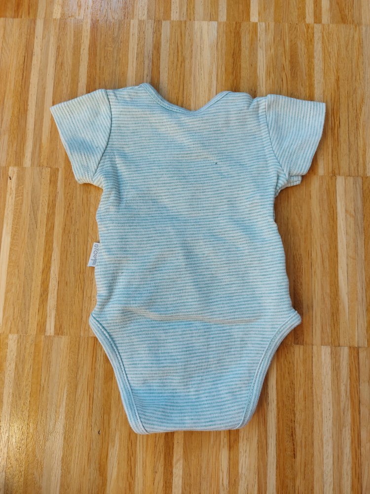 türkis-weiß gestreifter Kurzarmbody mit Meerjungfraumotiv Gr. 56