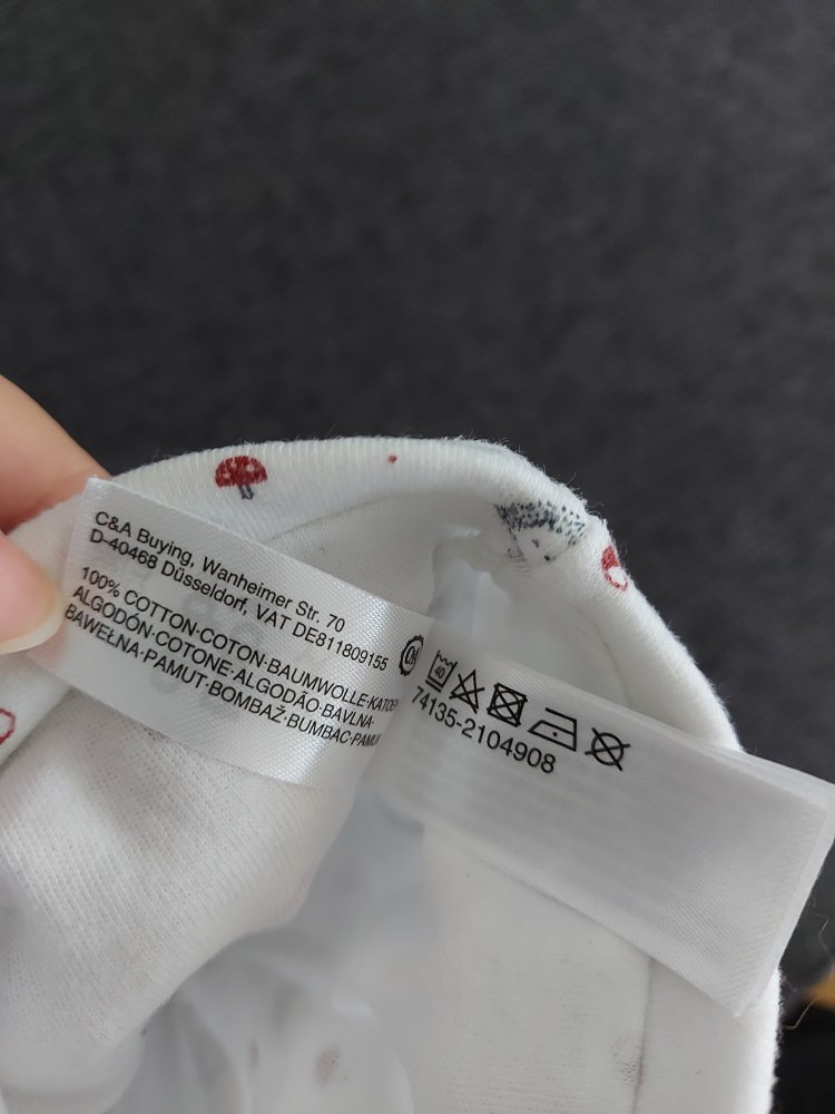 süßes Erstlingsmützchen mit Igeln Gr. 38/39