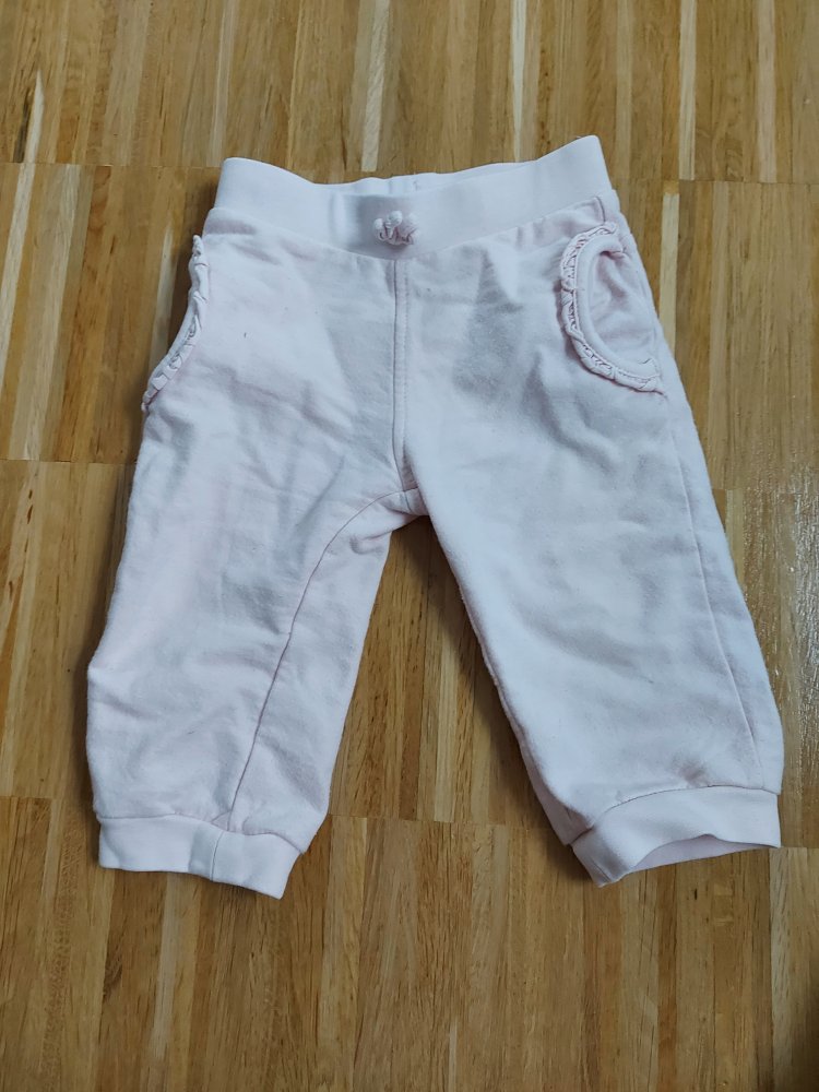 Supersüße rosa Babyhose Gr. 74