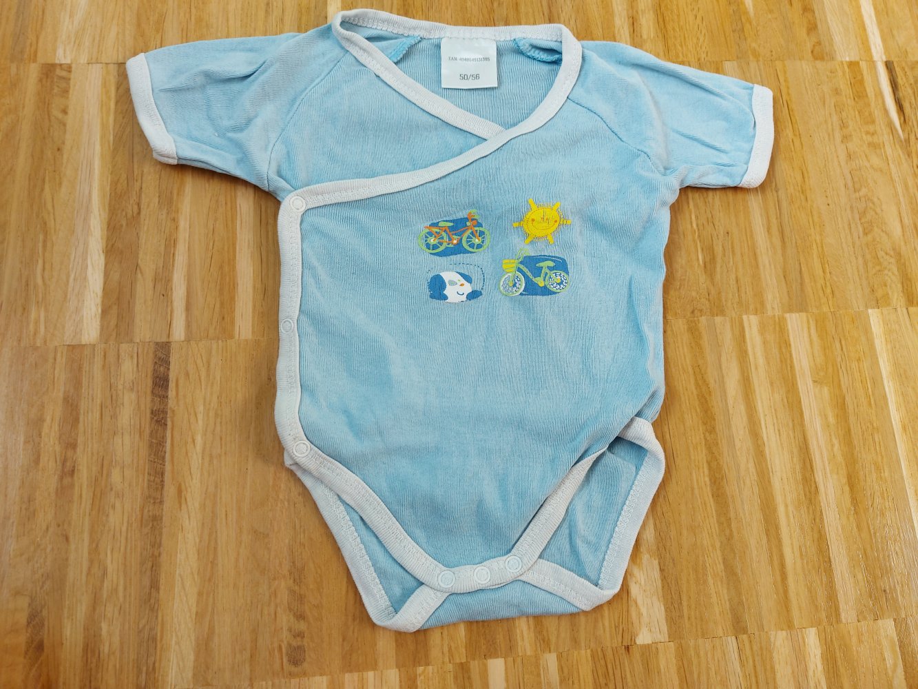 hellblauer Kurzarmbody Wickelbody Gr. 50-56