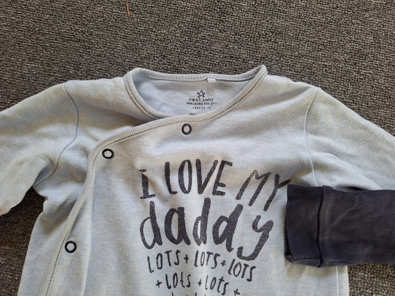 hellblauer und dunkelblauer Pyjama I love my daddy mummy
