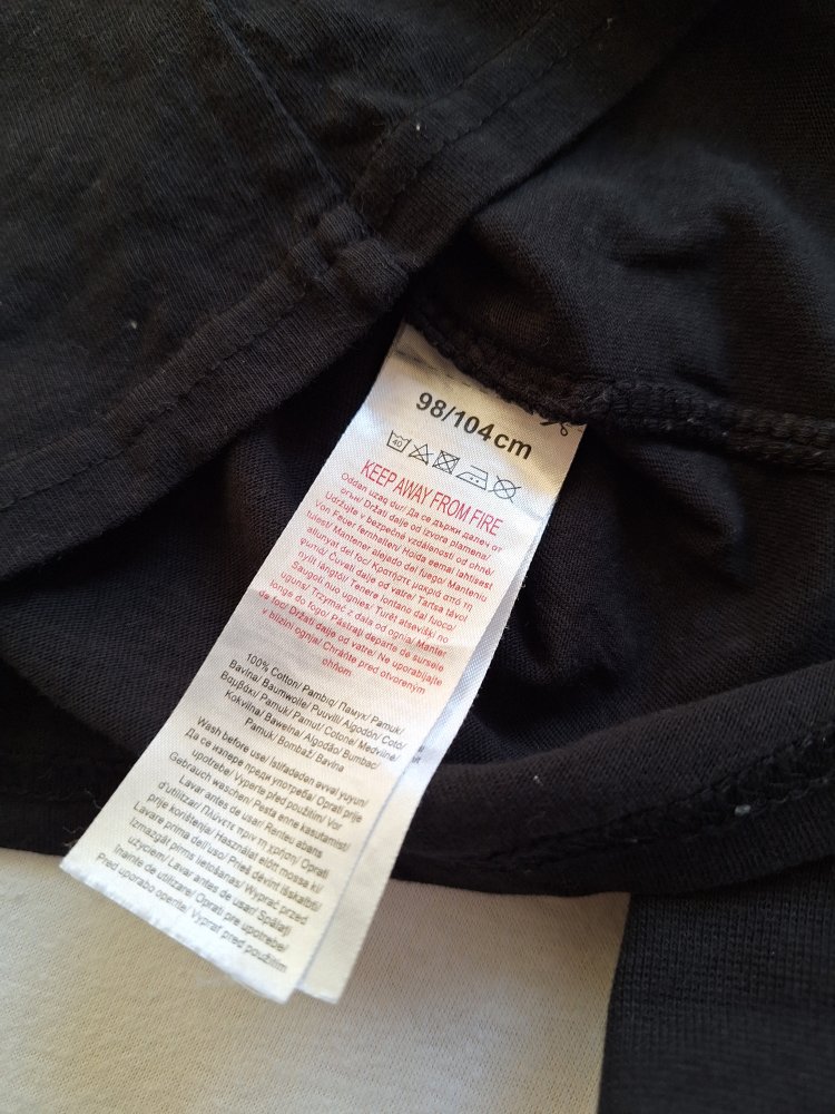 Schwarzer Pyjama mit Leucht-Skelett, Gr. 98/104 glow in the dark