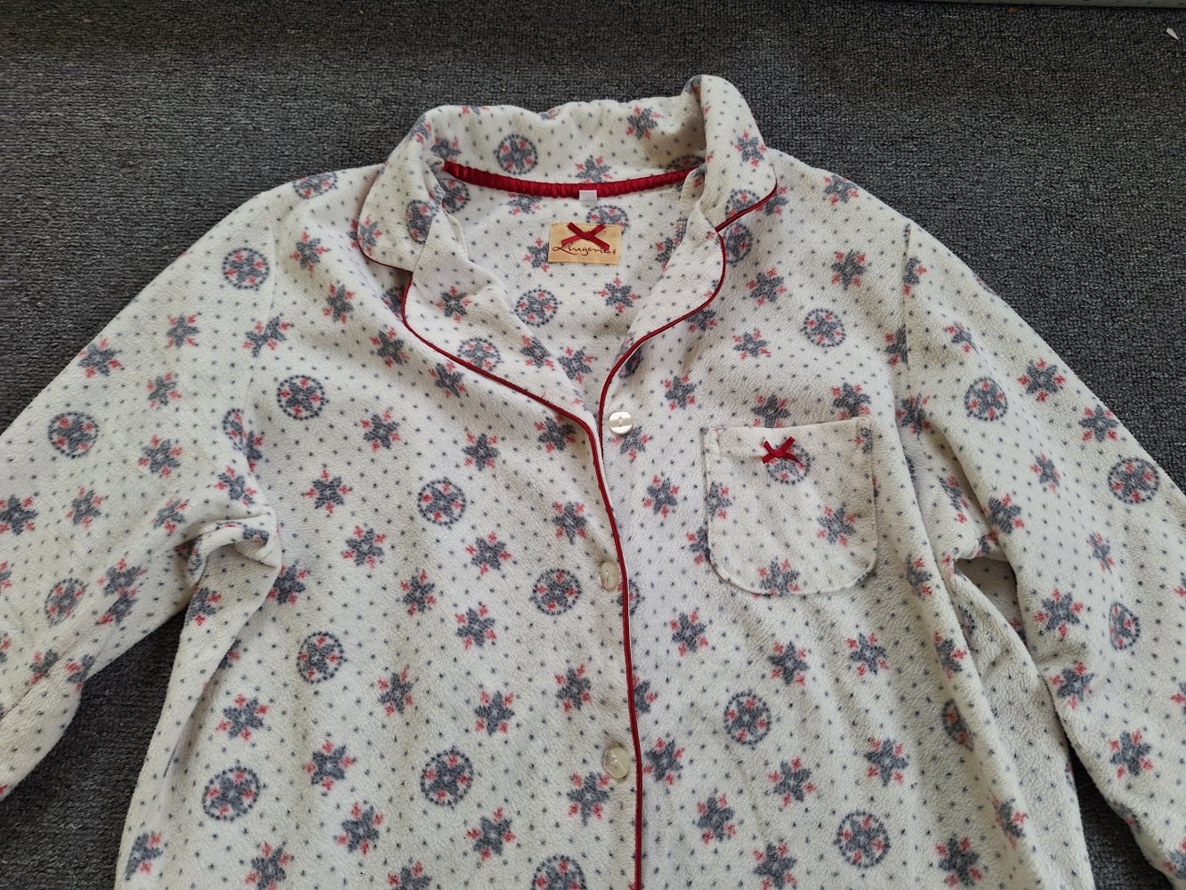 Weißer Kuschelpyjama Gr. M