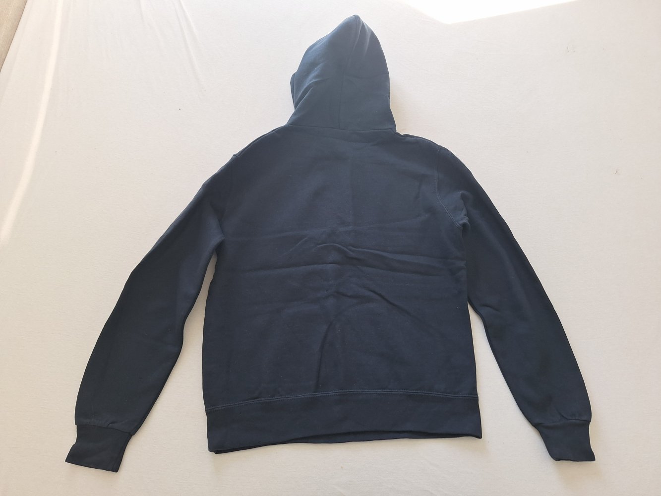 Dunkelblauer Hoodie, Gr. M Keep calm and carry on