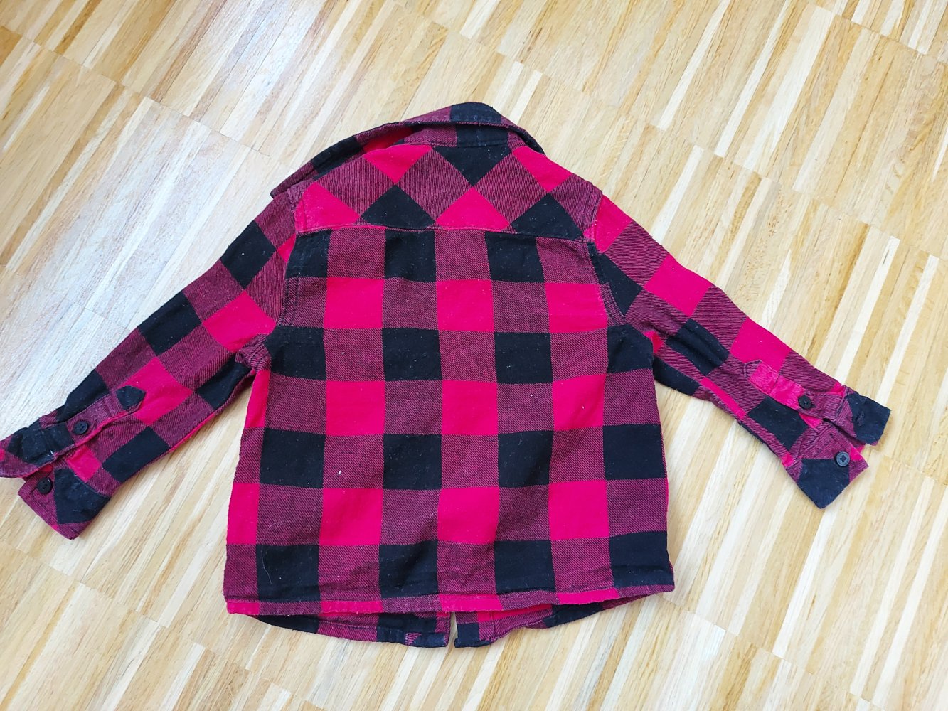 Schwarz-rot kariertes langärmliges Holzfällerhemd Gr. 86