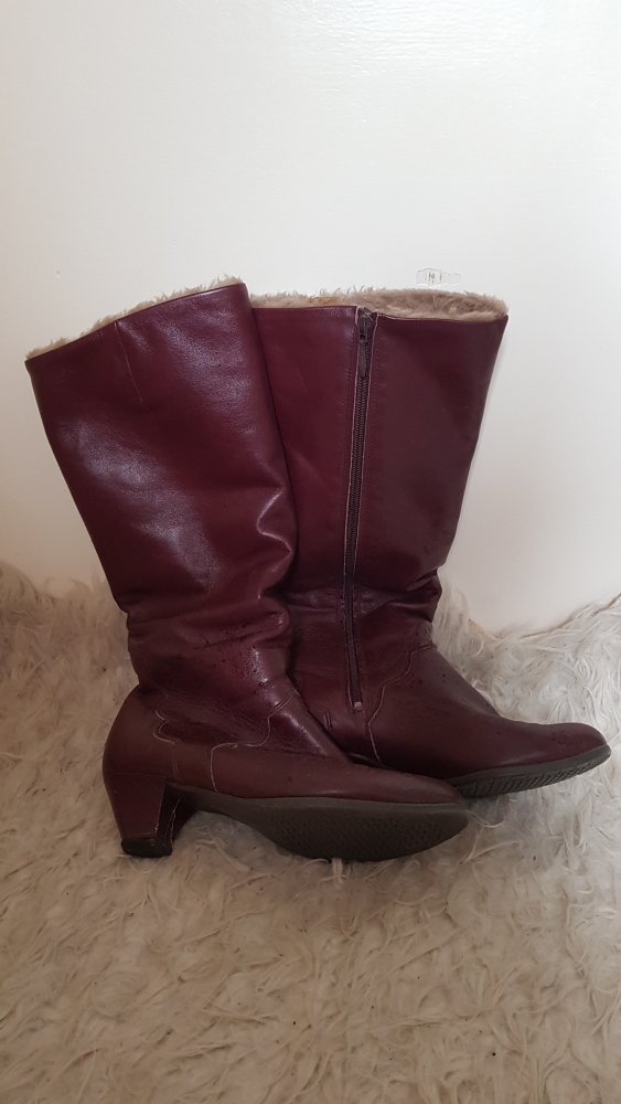 gefütterte rote Winterlederstiefel