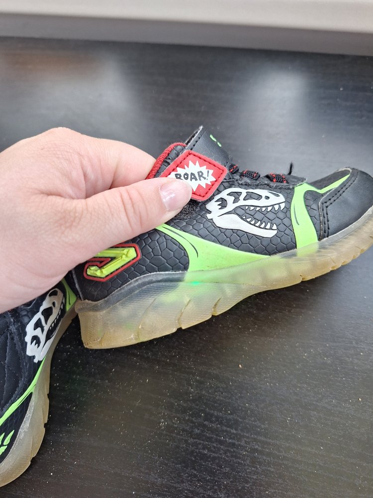 Kleinkind-Turnschuhe mit Klettverschluss Dinosaurier von Skechers, Gr. 23 Leuchtschuhe Sneaker S Lights: Illumi-Brights - Dino-Glo