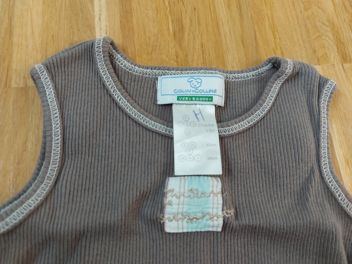 graues ärmelloses Muscle-Shirt, Gr. 68