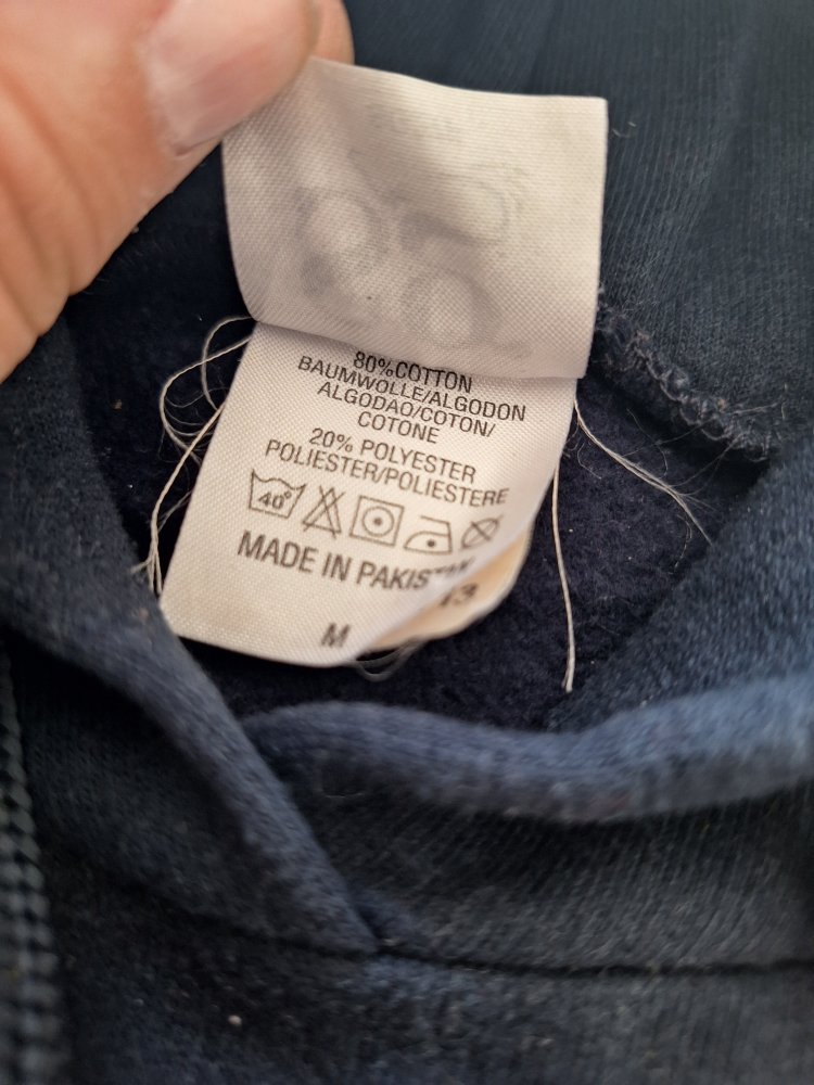 Dunkelblauer Hoodie, Gr. M Keep calm and carry on