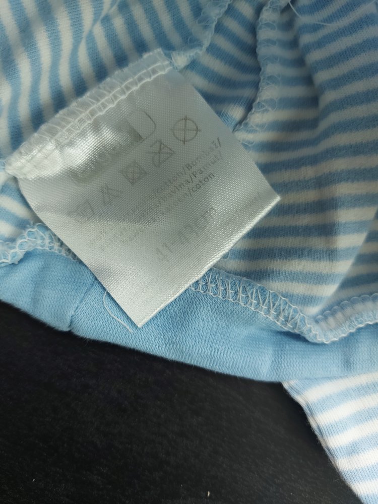 hellblau weiß gestreifte Babymütze Gr. 41/43