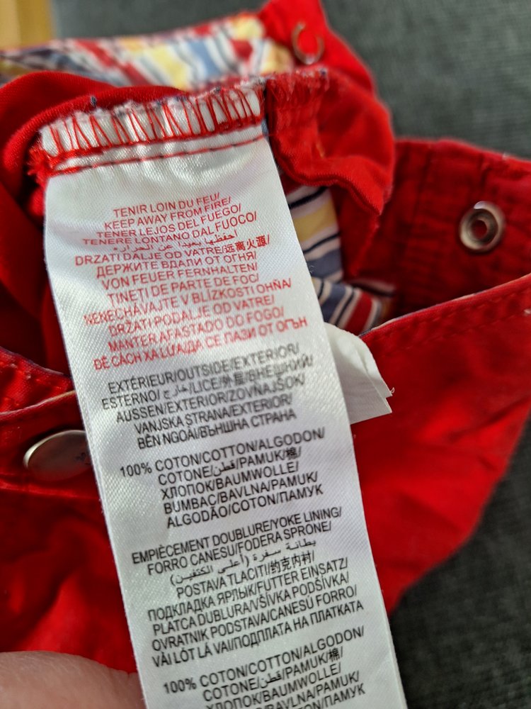 tolle rote Latzhose, Gr. 74