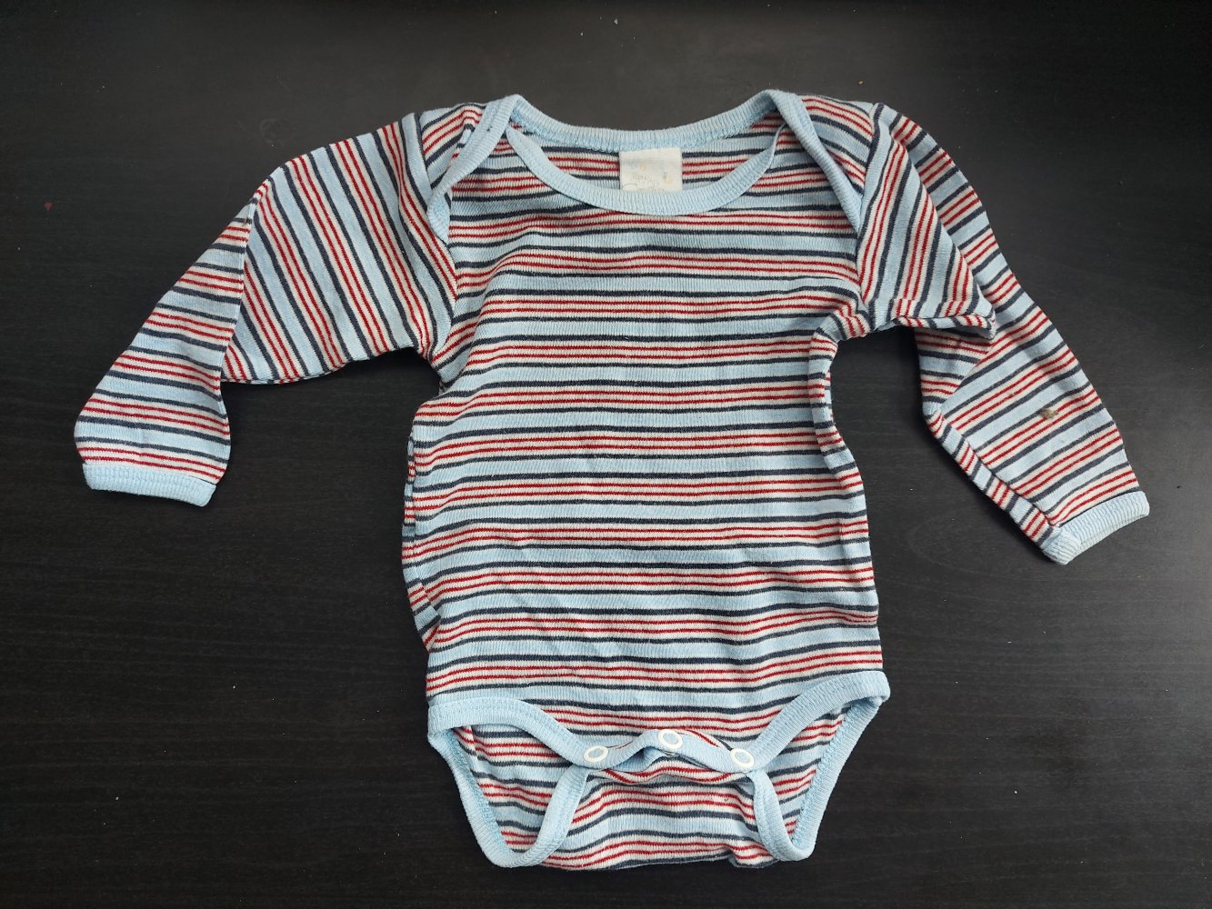 blau rot gestreifter Langarmbody Gr. 50/56