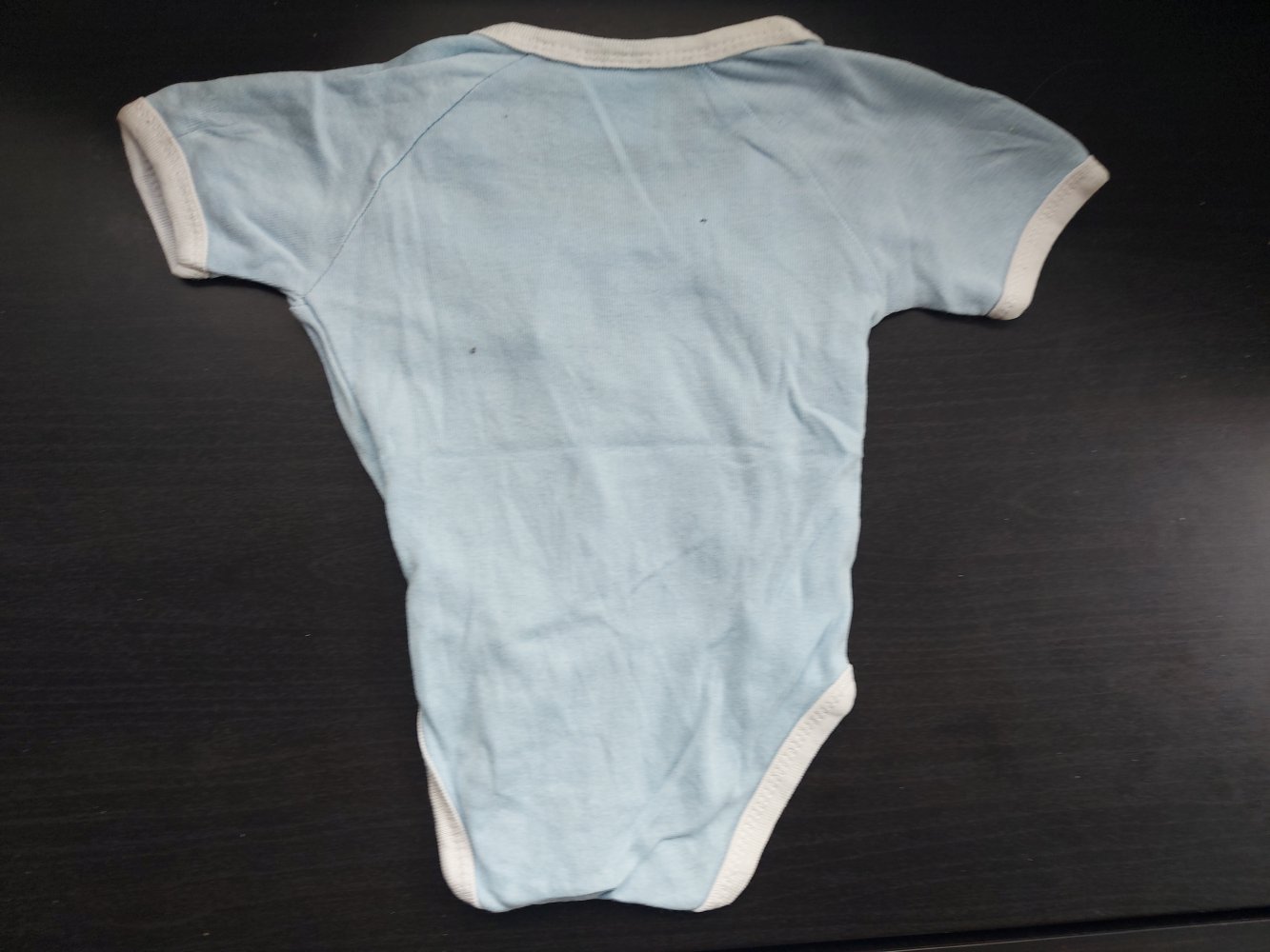 hellblauer Kurzarmbody Wickelbody Gr. 50-56