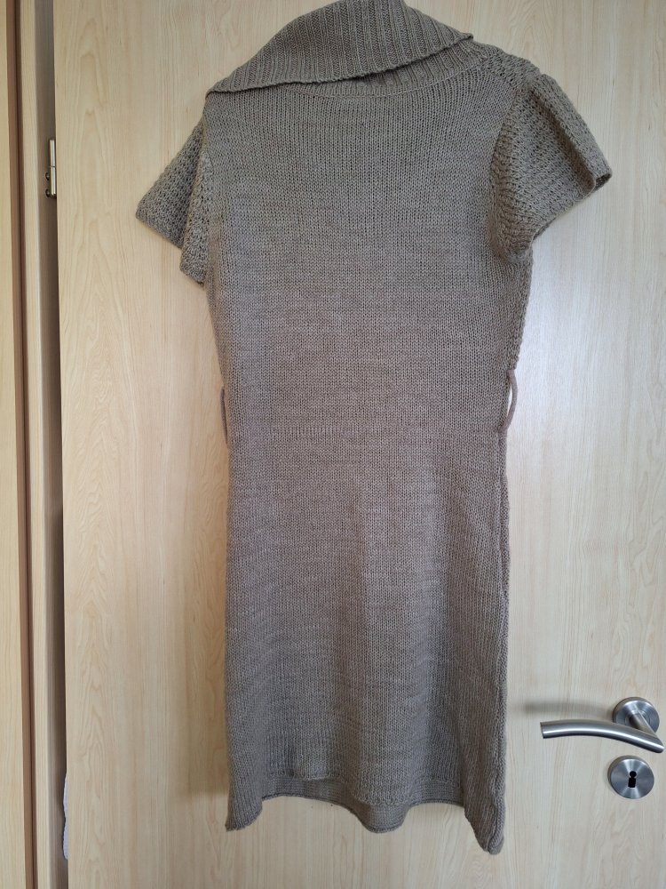 Beigebraunes Strickkleid, Gr. 38