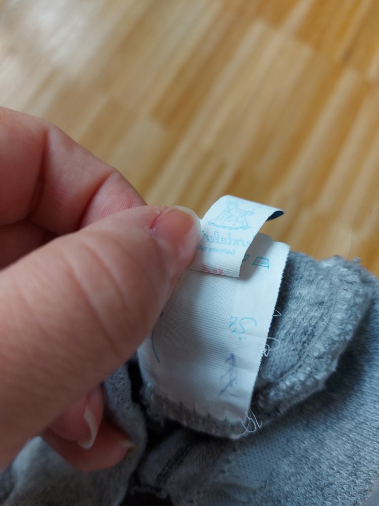 graue Sterntaler-Strumpfhose mit süßem Hosenmuster