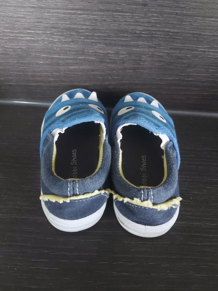 Monster-Hausschuhe, Gr. 23