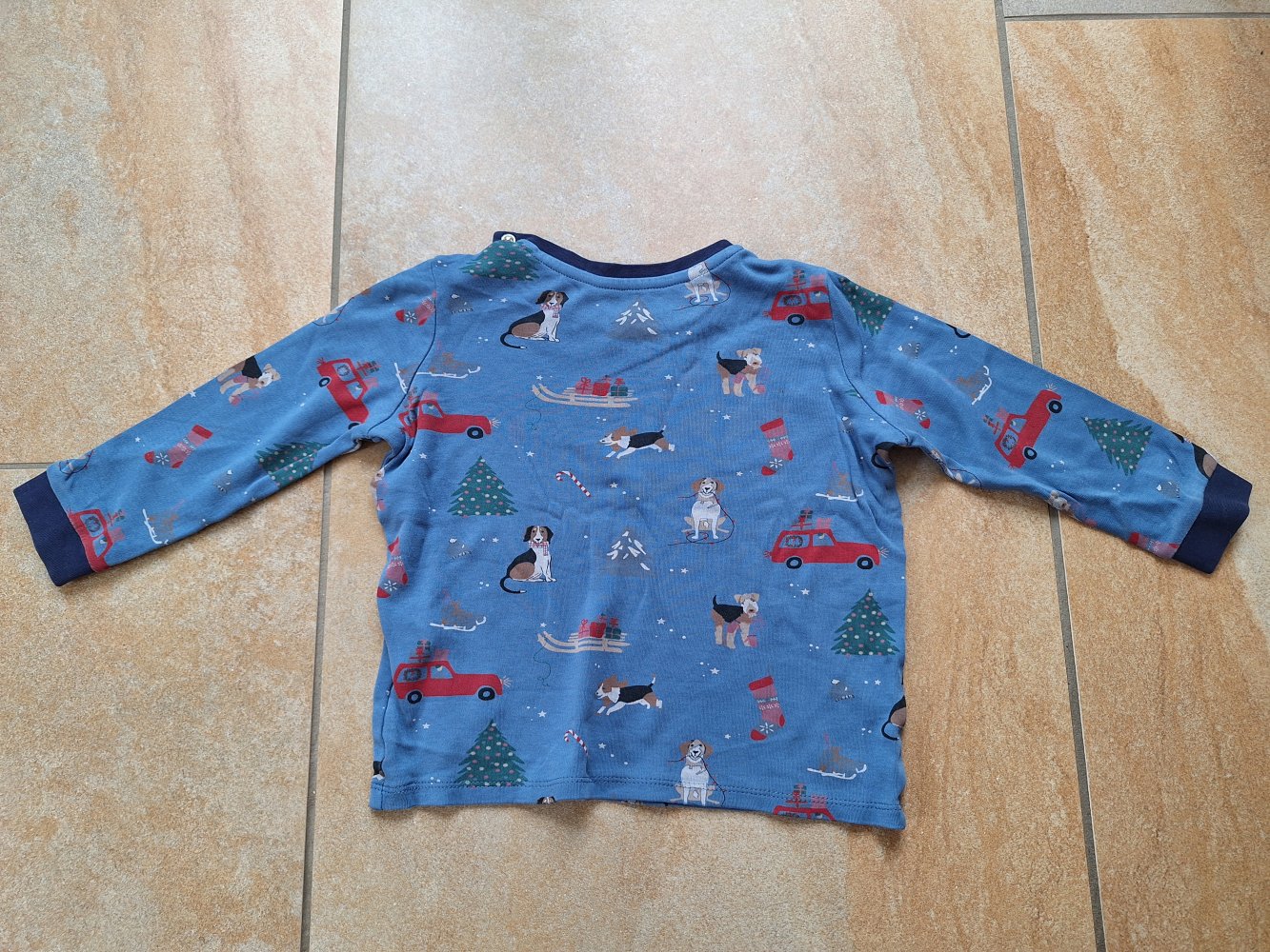 Blauer Weihnachtspullover mit Hunden und Weihnachtsmotiven, Gr. 86/92