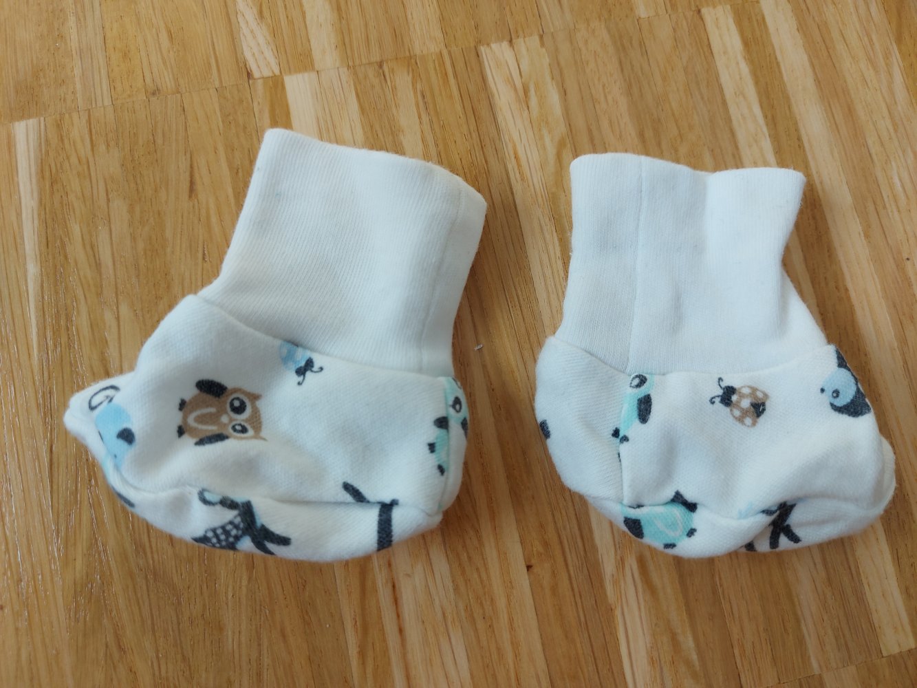 Babyschühchen / Erstlingsschühchen / Söckchen mit süßen Tiermotiven