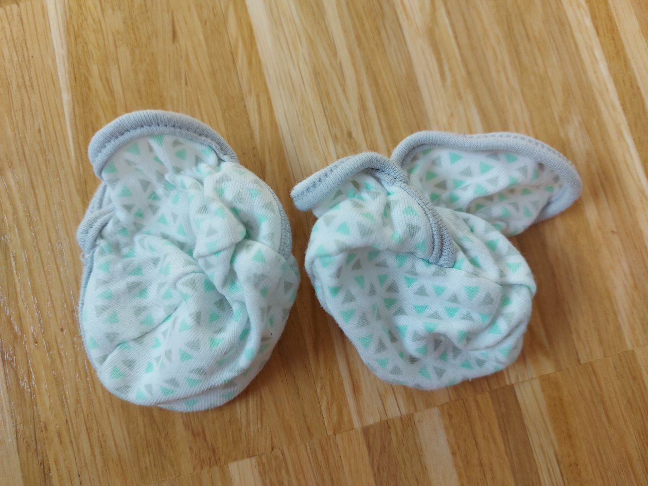 Babyschühchen / Erstlingsschühchen / Söckchen